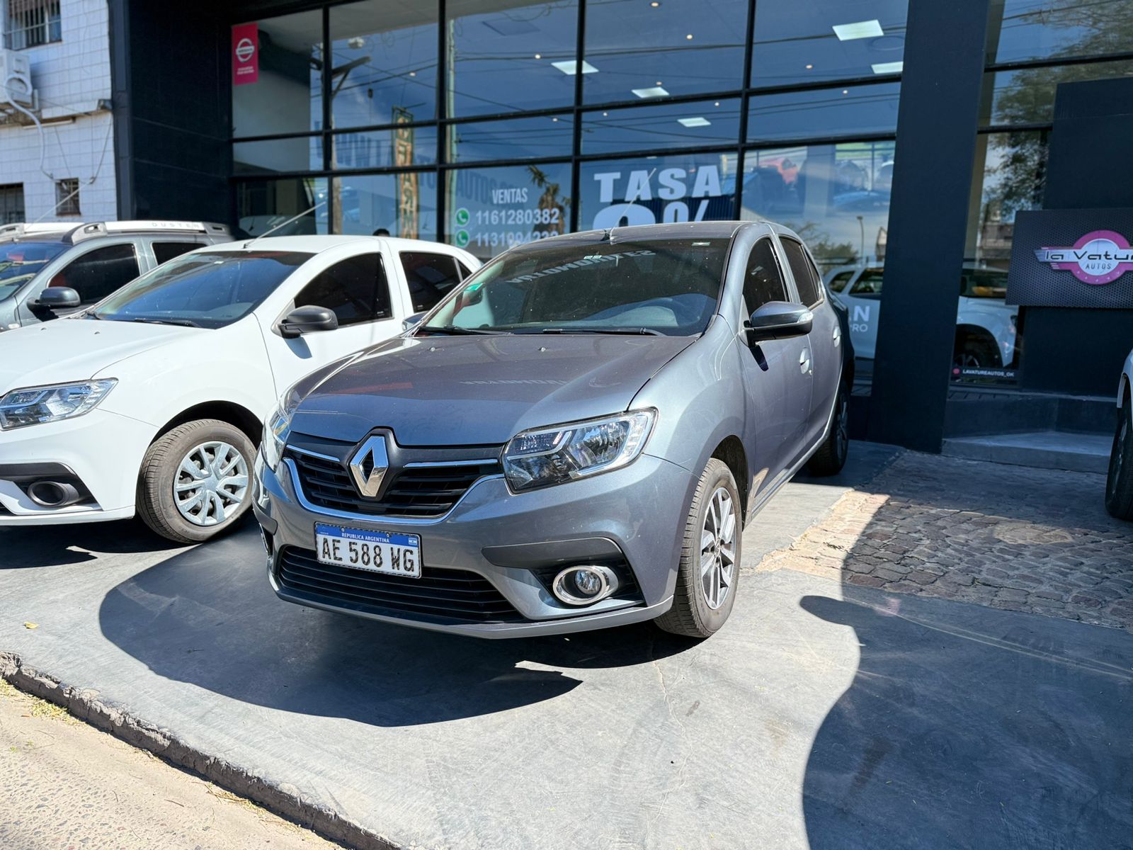 RENAULT LOGAN INTENS 1.6 (2021)