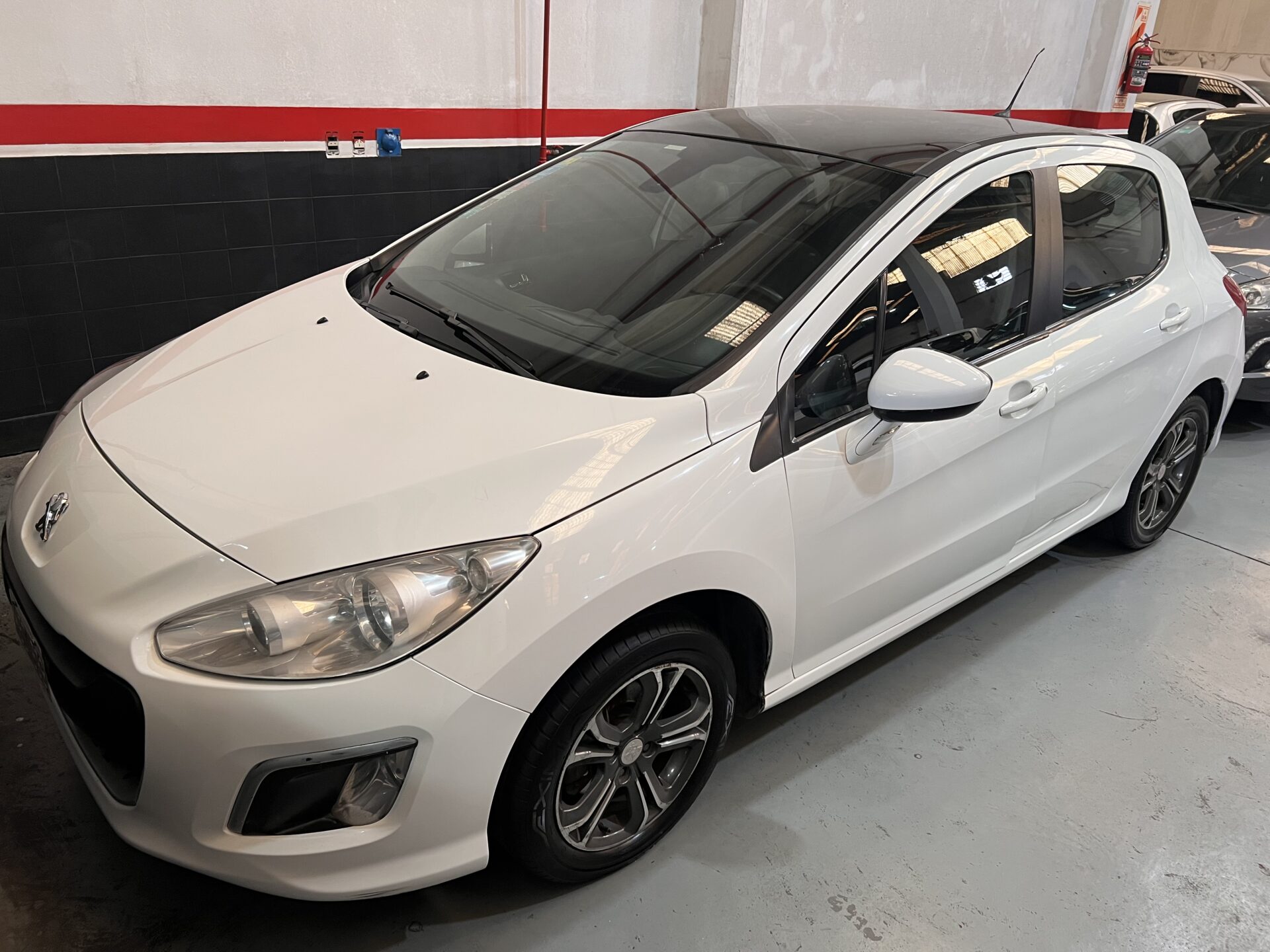 PEUGEOT 308 ALLUNE NAV 1.6 (2013)